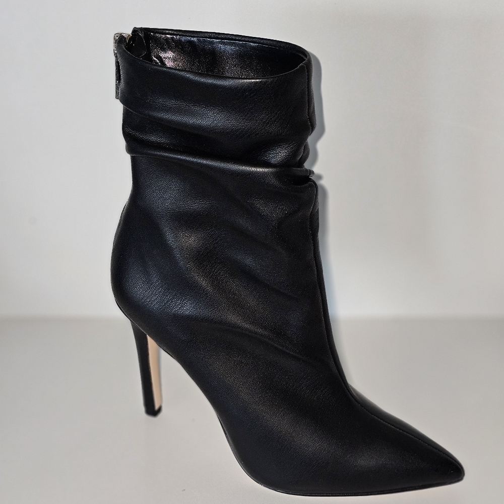 Jessica Simpson Black Siantar Bootie SIZE 6